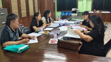 การติดตาม ตรวจสอบ การปฏิบัติงานด้านการเงิน การบัญชีของสถานศึกษา